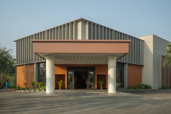 Lavandis Convention Centre