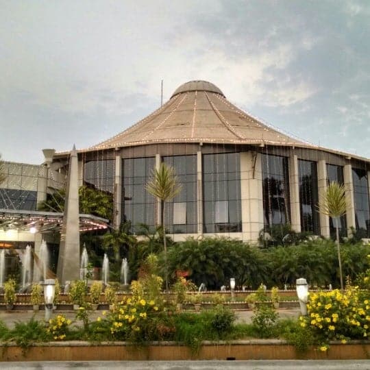 Diamond Plaza